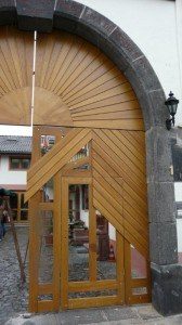 Hoftor Alt, Restaurierung, Schreinerei Haase & Co. Mainz