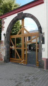 Hoftor Alt, Restaurierung, Schreinerei Haase & Co. Mainz